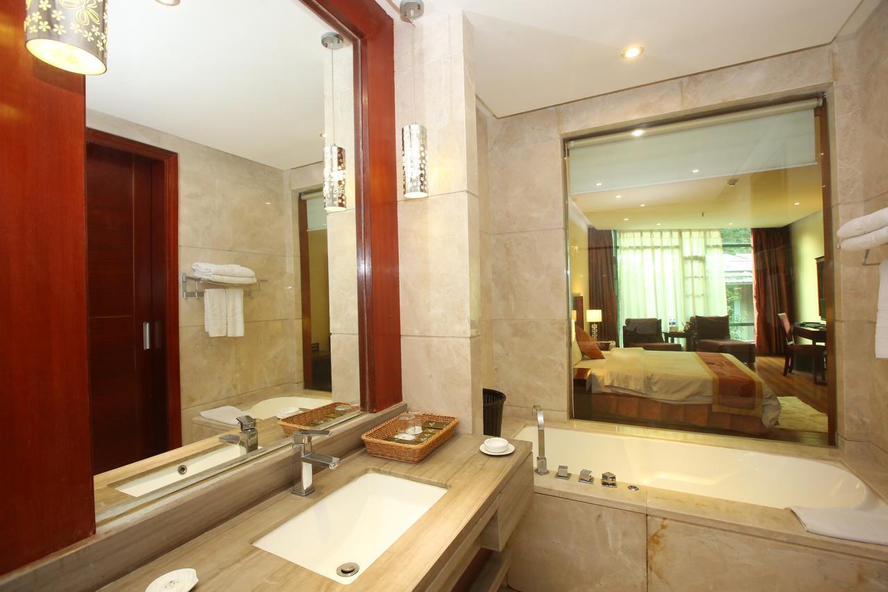 Grand Villa Hotel Гуанчжоу Екстер'єр фото