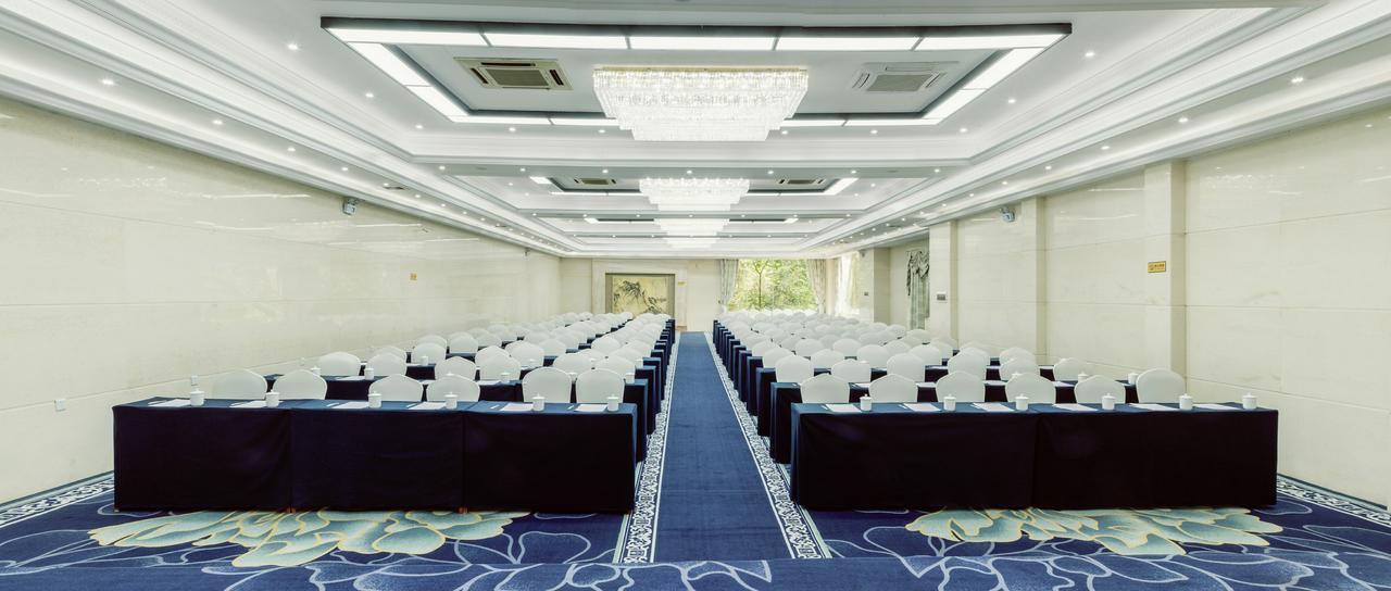 Grand Villa Hotel Гуанчжоу Екстер'єр фото