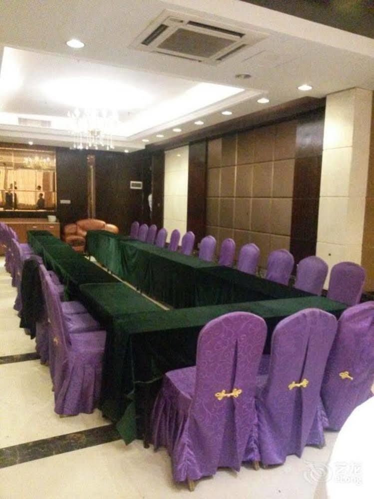 Grand Villa Hotel Гуанчжоу Екстер'єр фото
